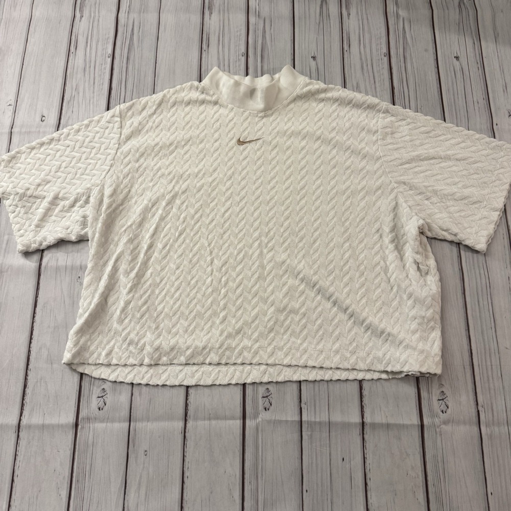 Nike Women's Jacquard Boxy Center Swoosh All Over Print Boxy White Shirt XL